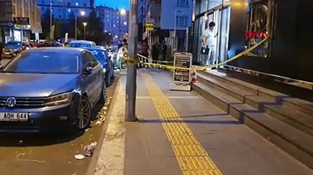 Diyarbakır'da işyerine düzenlenen silahlı saldırıda yoldan geçen anne ve kızı vuruldu