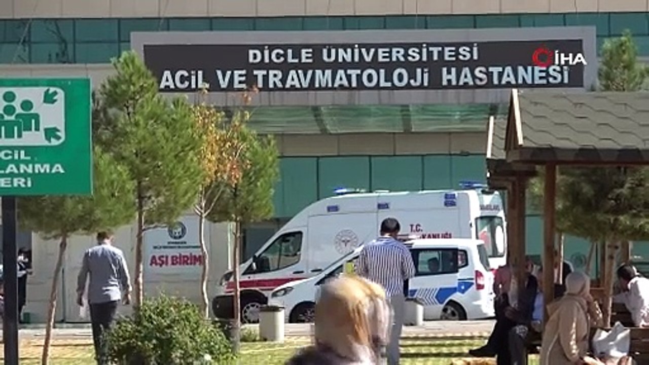 Düz yolda takla 3 kişi öldü