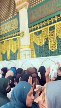 Kokain kullandığını canlı yayında itiraf eden, küfürler savuran Sıla Doğu'nun, kardeşi Dilan Polat ile umreye gittiği görüntüler ortaya çıktı