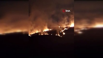 Gecenin zifiri karanlığını alevler aydınlattı