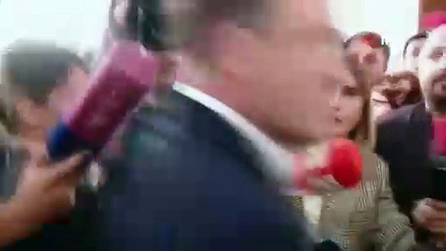 İktidar ve muhalefet vekilleri yumruk yumruğa birbirine girdi