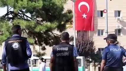 Kayseri Emniyeti'nden düzensiz göçmen uygulaması: 720 kişi sorgulandı