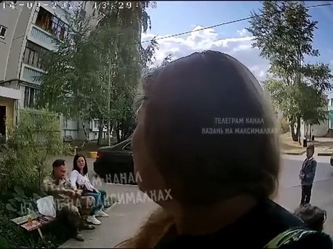 Rus askerler cephede kafayı yedi. Savaştan dönen asker insanların önüne pimi çekilmiş el bombası attı