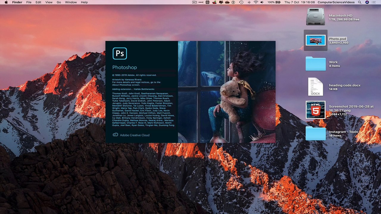 How to USE Adobe Photoshop - Tutorial 11 -  Blending an Image Using Outer Glow | New