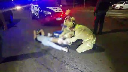 Motociclista sofre fratura após colisão contra Etios no Cancelli