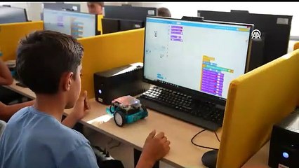 İslahiye ve Nurdağı'nda yapılan 328 iş yerinin dağıtımına başlandı