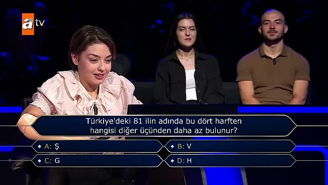 Kim Milyoner Olmak İster'de Rabia Birsen Güvercin 1 milyon liranın sahibi oldu