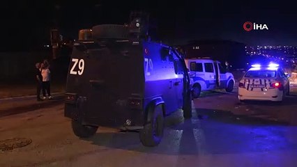 Lastik hırsızları polisten kaçarken kaza yaptı