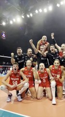 Filenin Sultanları'nın İtalya galibiyeti pozu. Büyük bir sevinç yaşandı