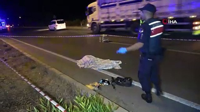 Genç kız yaya geçidinde can verdi