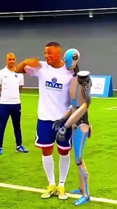 Mbappe'yi bile şaşkına çeviren robotun attığı golün perde arkası ortaya çıktı