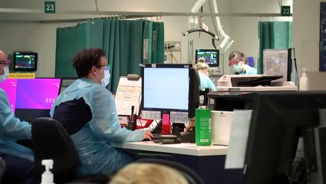 Elective surgeries remain cancelled in Adelaide, as South Australian hospitals grapple with overwhelming demand