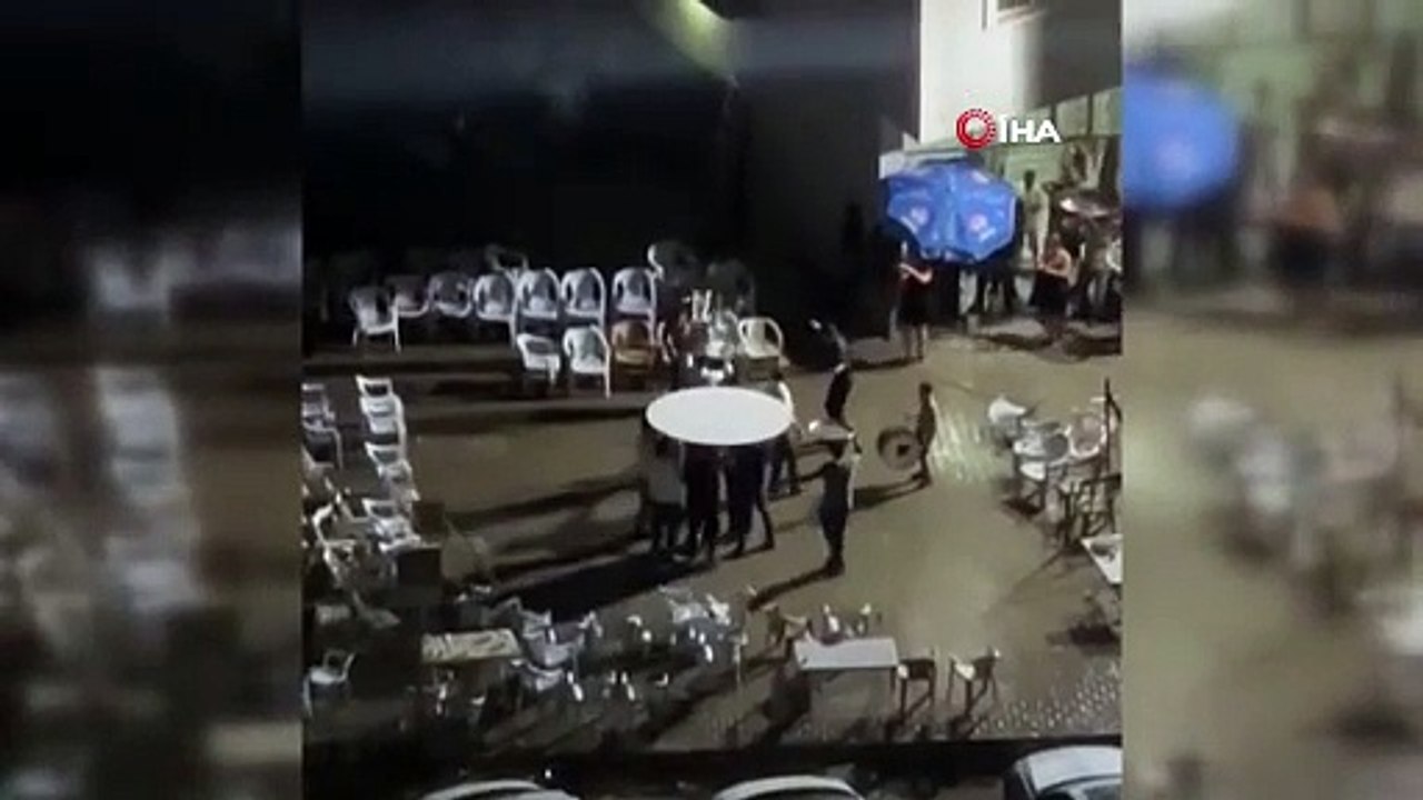 Halay sevdası yağmur dinlemedi: Masa ve sandaly...