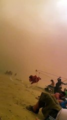 İran’da kum fırtınası: Yüzlerce kişi hastanelik oldu