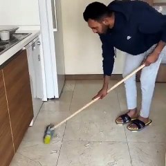 Kimi vahşice öldürür kimi canları acımasın diye uğraşır