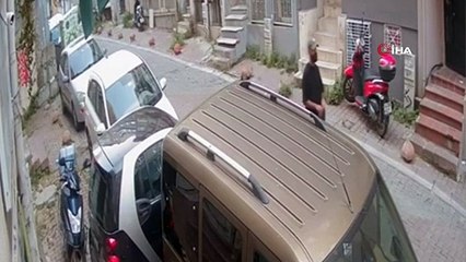 Çaldığı motorun kaskını satmaya çalışırken yakalandı