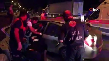Yolcu minibüsüyle otomobil çarpıştı: 1 bebek öldü, 16 kişi yaralandı