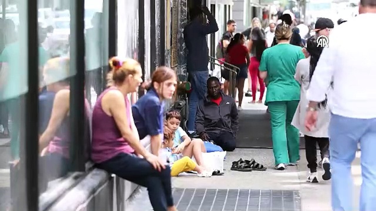 New York'ta göçmenlerin sığınma evinde kalabileceği süre sınırlandırıldı