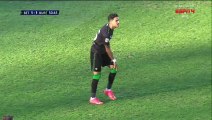 Trabzonspor'un beğenmeyip de gönderdiği Bartra jeneriklik gol attı
