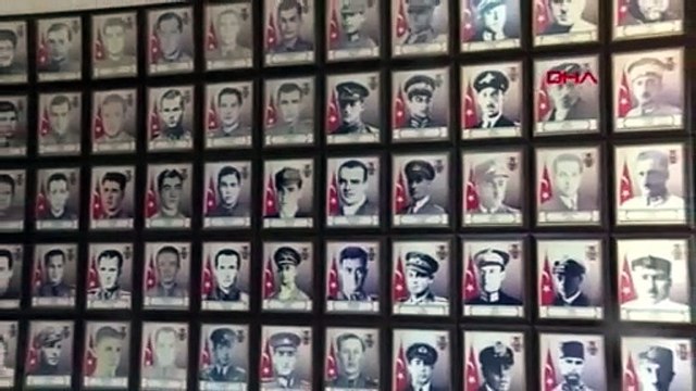 Atatürk'ün katıldığı cenaze töreni. Teyyare Binbaşı Fazıl'ın cenaze töreni görüntüleri ortaya çıktı