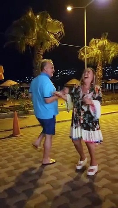 Safiye Soyman ve Faik Öztürk çifti sosyal medyayı yıktı geçti