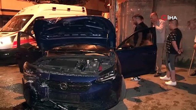 Pendik'te alkollü sürücü evin duvarına çarptı