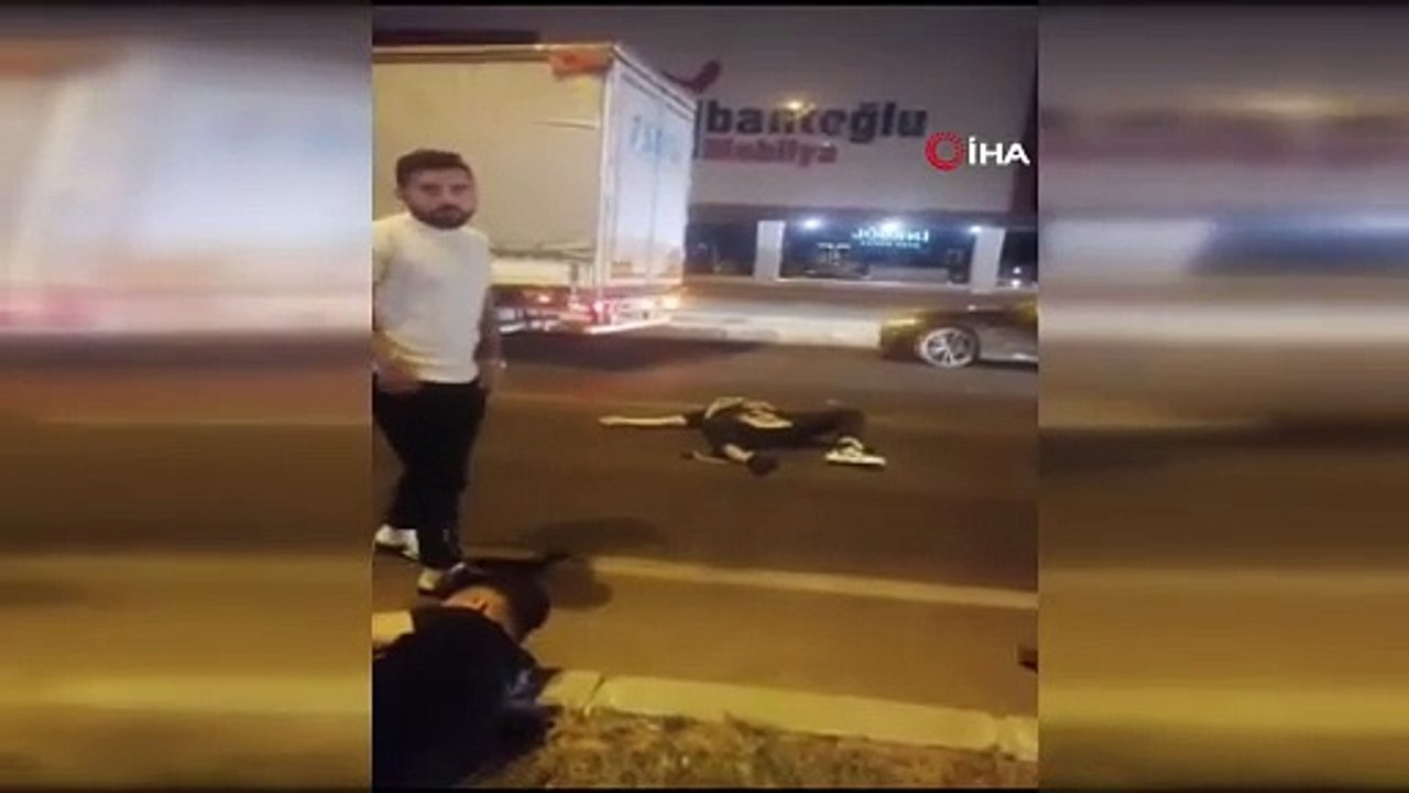 Motosiklet tıra arkadan çarptı