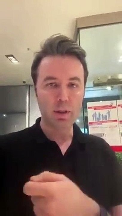 Habertürk sunucusu Mehmet Akif Ersoy bileti olduğu halde uçağa alınmadı. THY basın müşaviri ile  atıştı