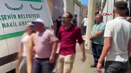 Eşini ve 4 yaşındaki üvey oğlunu katletmişti. Cezaevindeki hücresinde intihar etti