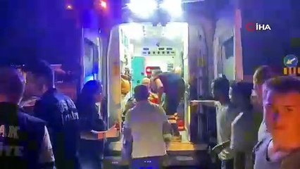 Karşı şeride geçen otomobil ortalığı savaş alanına çevirdi