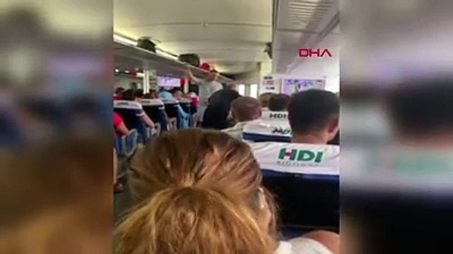 Deniz otobüsünün içi yolcuların çığlıklarıyla inledi. Deniz depremine yakalandılar. Fırtınada deniz suları içeriye girdi