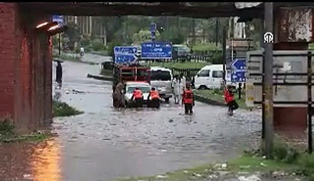 Pakistan'da muson yağmurları nedeniyle 13 kişi öldü