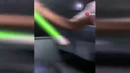 Halk otobüsü ile otomobil çarpıştı