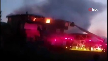 Tokat'ta 3 katlı ev alevlere teslim oldu