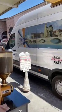 Seyhan Belediyesi’nden gülümseten anons: Güneşe ateş etmeyin, kanallara çimmeyin