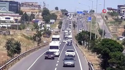 Göçmen kuşların İstanbul’a dönüşü başladı. Trafik kitlendi
