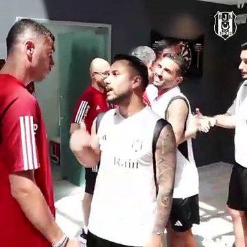 Şenol Güneş'ten şampiyonluk açıklaması. Burak Yılmaz da teknik ekipte yer aldı