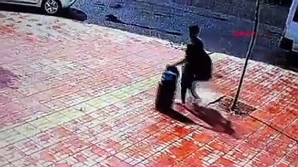 Tedavi için biriktirdikleri altın dolu valiz otogarda karıştı