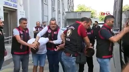 İzmir’deki vahşette flaş gelişme: Öldürdüğü 4 kişiyi 160 parçaya bölüp derin dondurucu ve buzdolabına koymuştu
