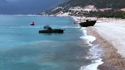 TCG Anadolu'nun Aksaz'daki ilk eğitim görüntüleri paylaşıldı