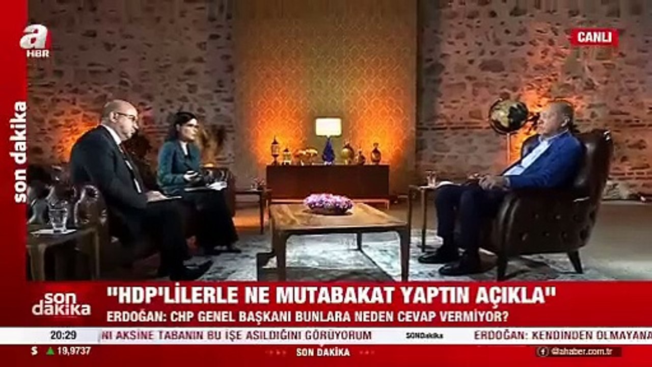 Canlı yayında uyuklayan Erdoğan için Orhan Uğuroğlu'ndan olay yorum ‘A Haber Recep Tayyip Erdoğan'ı da uyuttu’