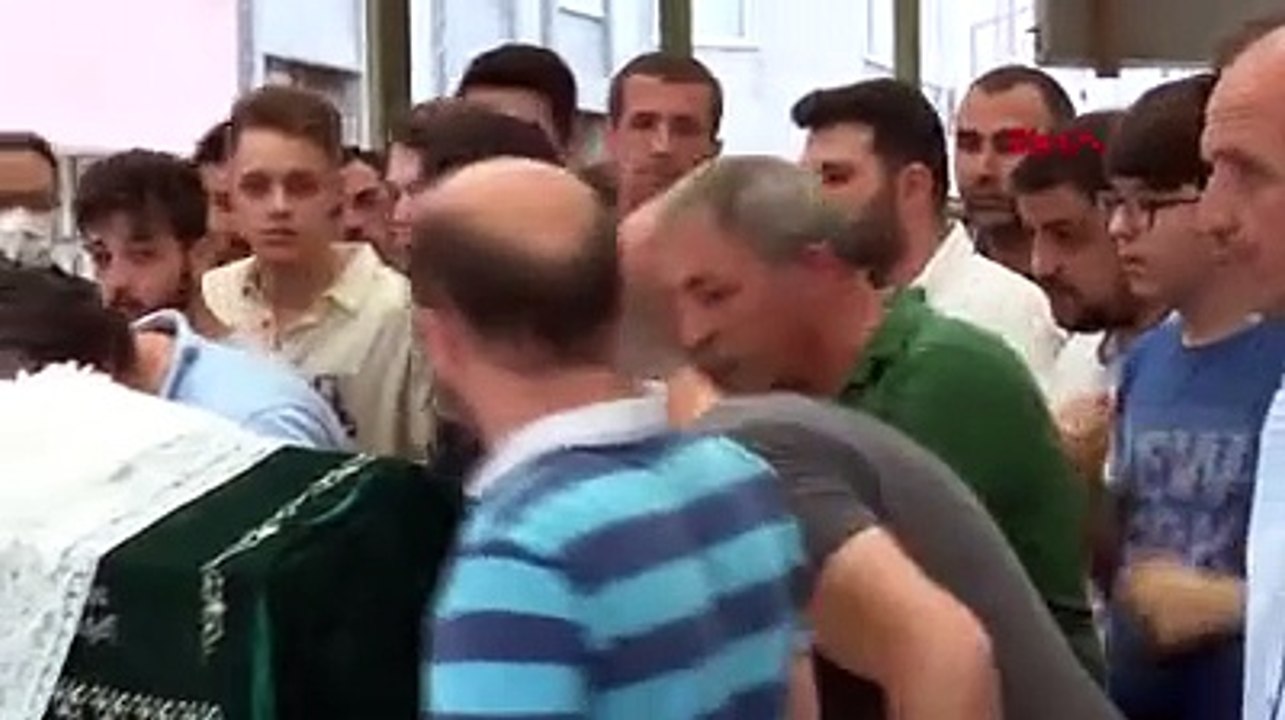 Alkollü ve ehliyetsiz sürücü torun ile anneanneyi öldürdü 3 yıl 4 ay hapis. Adalet bunun neresinde