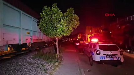 Yük treninin çarptığı 17 yaşındaki gencin durumu ağır