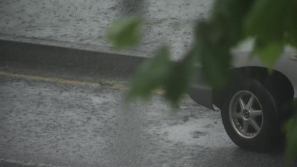 [날씨] 주말, 전국 요란한 비...남부 강한 비 집중 / YTN