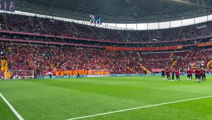 Galatasaray taraftarından Icardi'ye çağrı: Burada kal