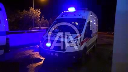 Siverek'te otomobil ile kamyonun karıştığı kazada 3'ü çocuk 6 kişi yaralandı