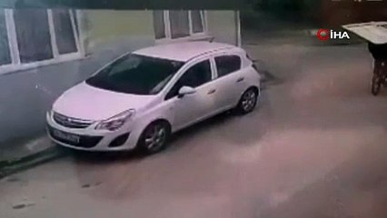 Bisikletli akrobot hırsız kamerada