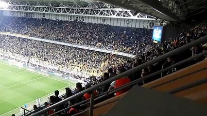 Fenerbahçe taraftarından 'yönetim istifa' tezahüratı
