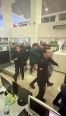 İran sınır kapısında görevini yapan dürüst memurlara saldırı