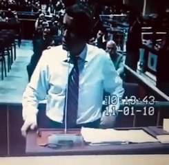 Sedat Peker kendisini sorgulayan polisi saygıyla uğurladı. İki twit paylaştı geri çekmedi